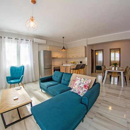 Mármaron Lydia'S Apartments מראה חיצוני תמונה
