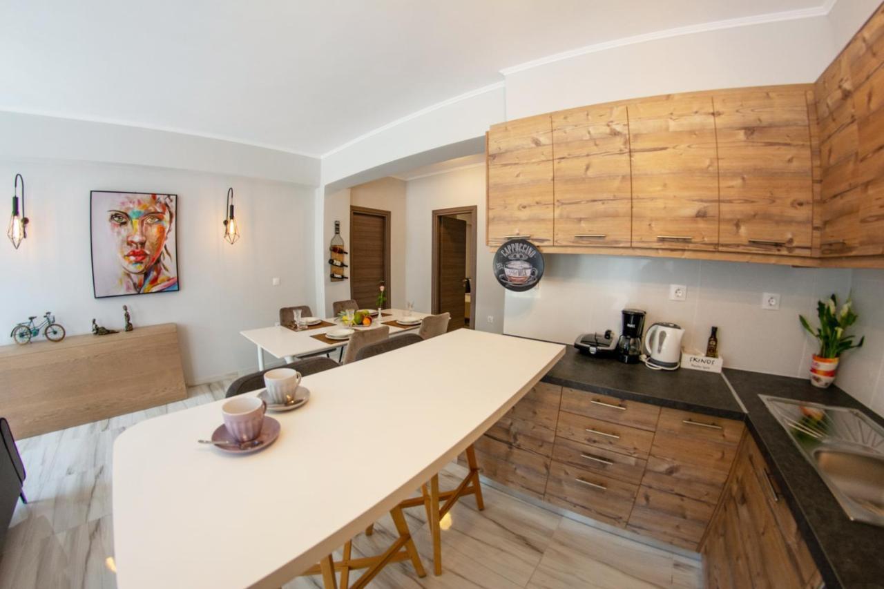 Mármaron Lydia'S Apartments מראה חיצוני תמונה