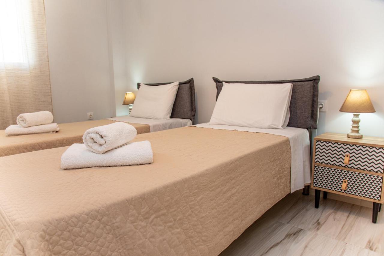 Mármaron Lydia'S Apartments מראה חיצוני תמונה